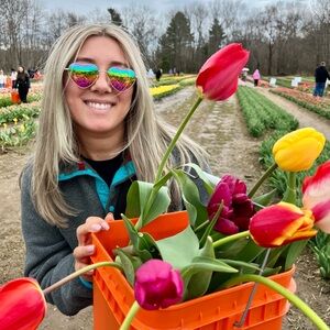 Hey I’m Sydney! welcome to my closet :)